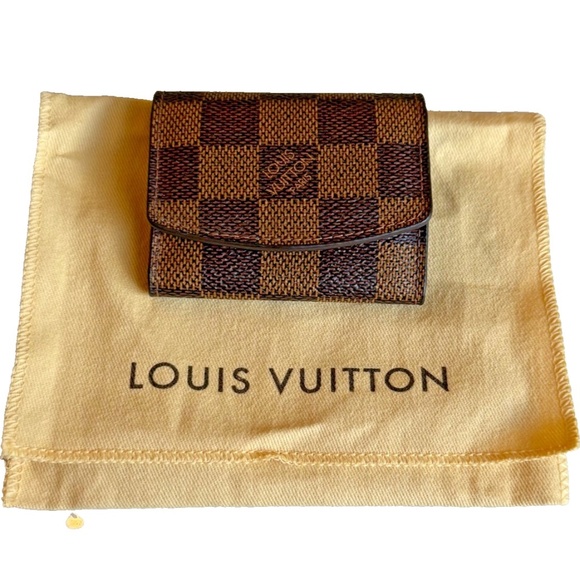 Louis Vuitton Padlock, Cadena, Key Silver Cufflinks; M64600 with case/box ($575) - Picture 9 of 10